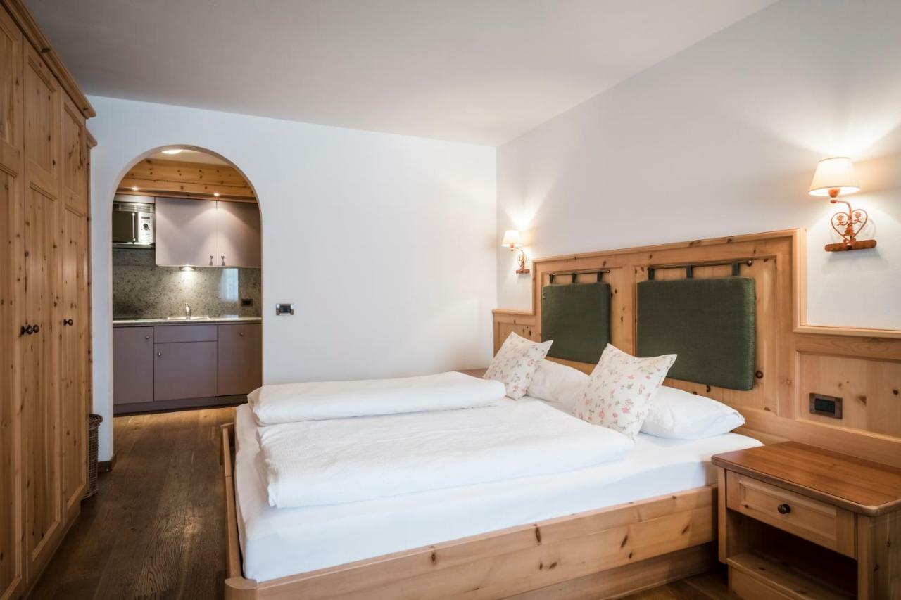Piculin Alpin Apartments San Martino in Badia Eksteriør bilde